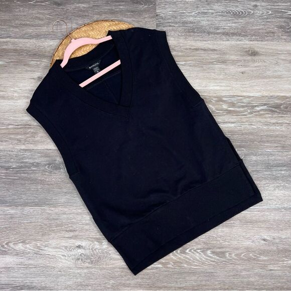 Athleta retroterry v neck Sweatshirt Tee - Picture 2 of 5